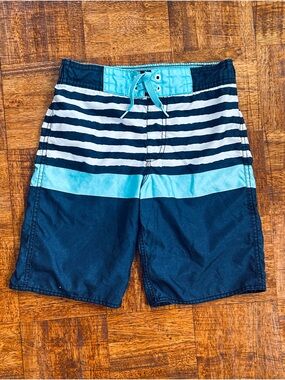 Old Navy Boys 8 Years Striped Swim Trunks Shorts